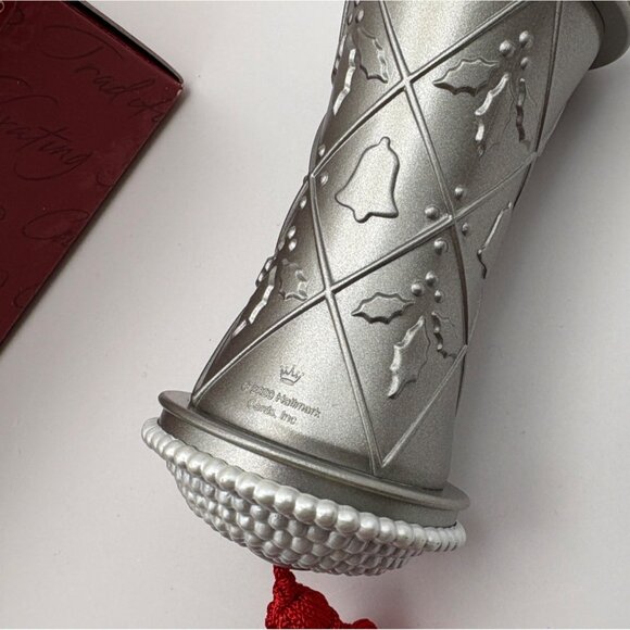 Hallmark Millennium Time Capsule Keepsake Ornament Silver Tassel 2000 Vintage - Picture 9 of 10